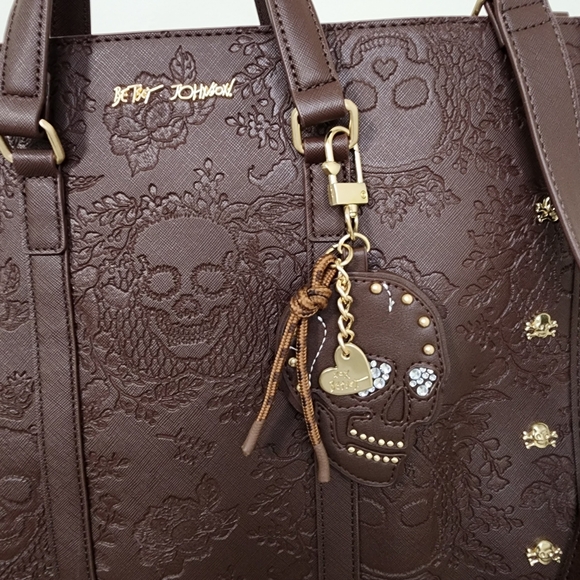 Betsey Johnson Chocolate Large Skull Embossed XOMATTIE Tote Bag Whimsigoth - Picture 3 of 9